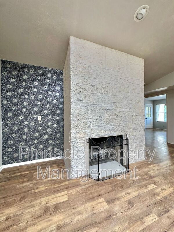 Building Photo - 3602 Gemini Dr