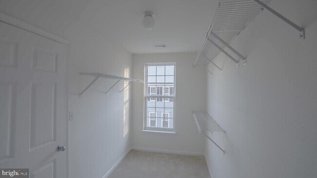 Building Photo - 8067 Nicosh Cir Ln