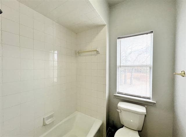 Building Photo - 2116 Clear Lake Rd