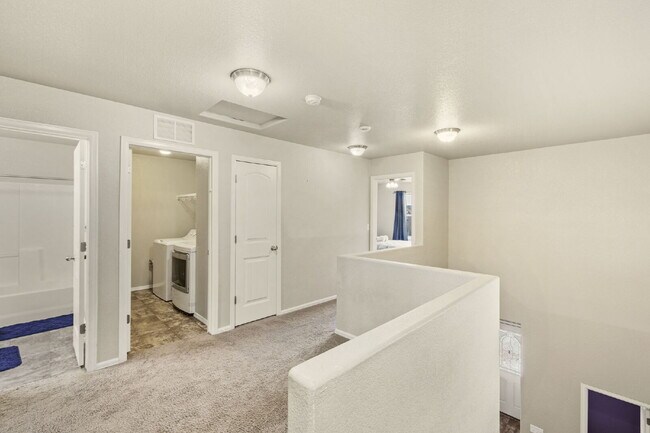 Building Photo - "Beautiful Townhome 3-Bedroom  2.5 Baths no carpet home, just 7 minutes from Fort Carson!"