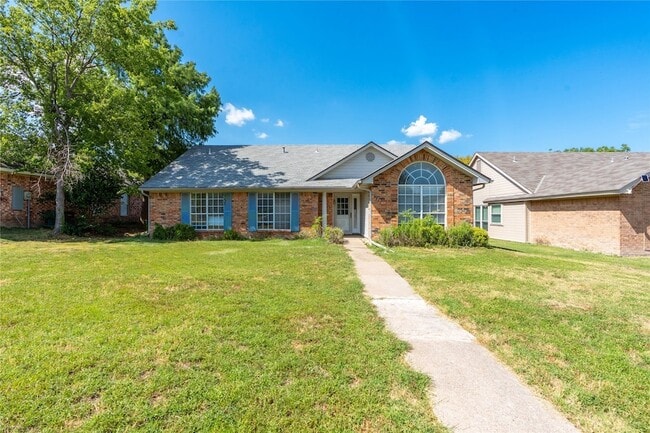 Building Photo - 1417 Quail Crest Dr