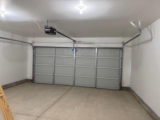 Building Photo - 15824 Switchgrass Pl