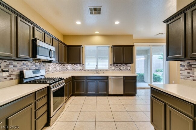 Building Photo - 2672 Dirleton Pl