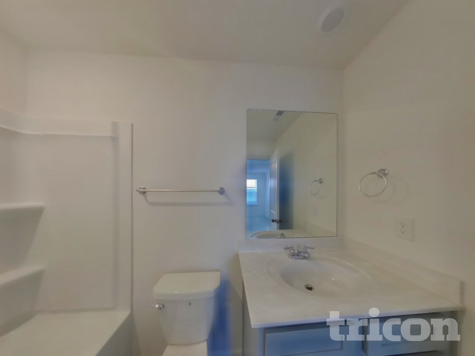 Building Photo - 1940 Logan Ln