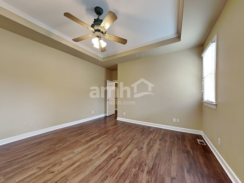 Building Photo - 1100 Secotan Pl