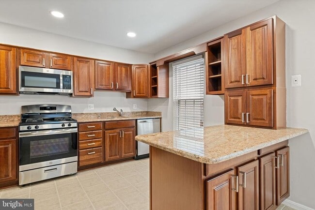 Building Photo - 7867 Wintercress Ln