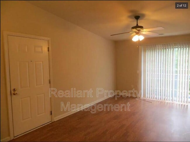 Building Photo - 251 Simpson Ave