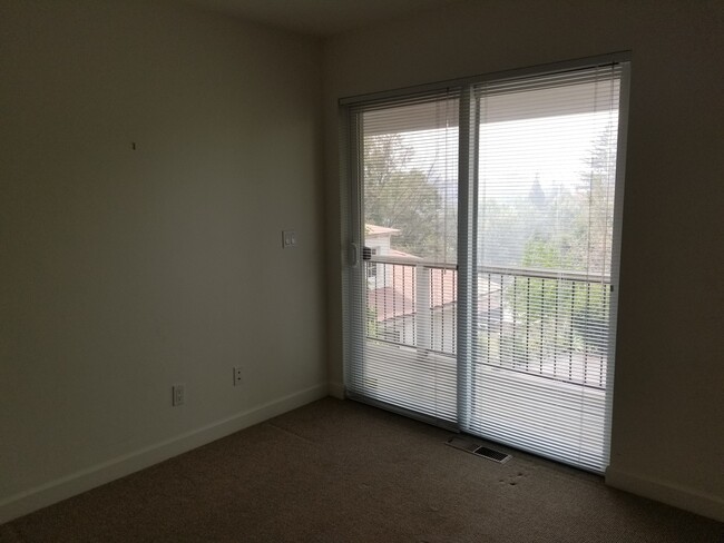 Building Photo - Oh my!!!  Downtown Sonora!