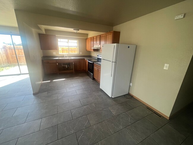 Building Photo - 4202 Storm Ave