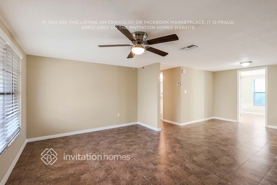 Building Photo - 8018 Pineapple Ln
