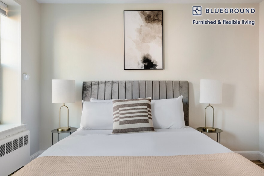 Building Photo - 270 Harvard St