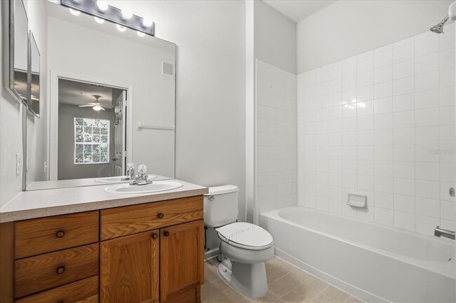 Building Photo - 8101 Coconut Palm Way