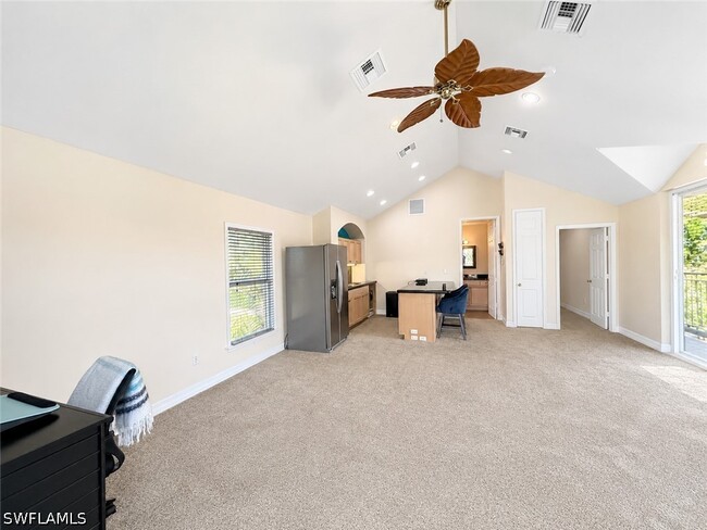 Building Photo - 10919 Parnu St