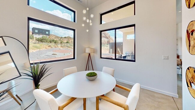 Building Photo - 2183 S Salida Del Sol