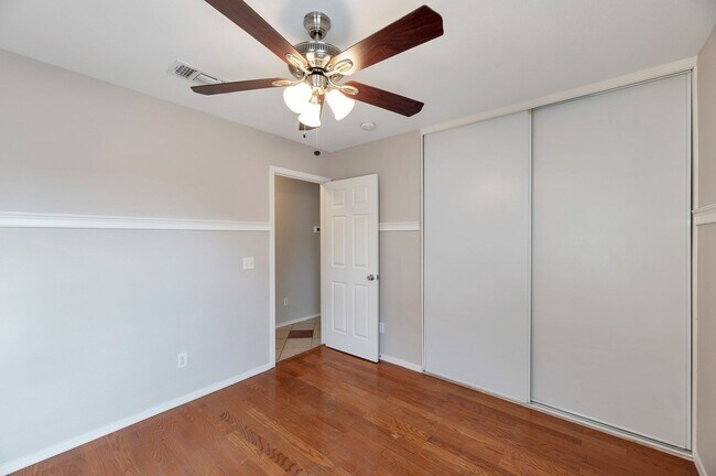 Building Photo - 3 bed 2 bath home in the Arizona Impressio...