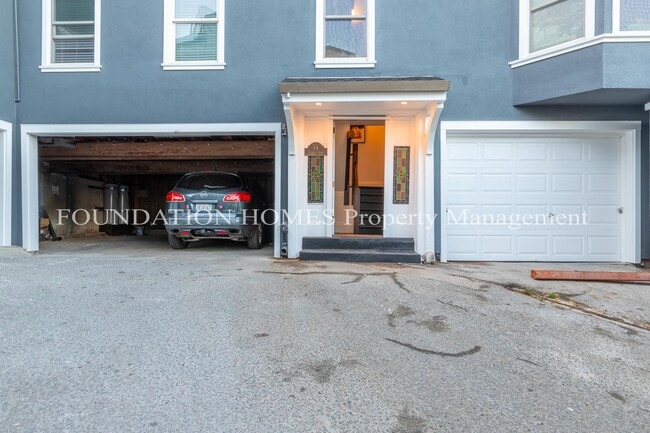 Building Photo - Newly Remodeled - Luxury Finishes - Downtown - 1BR/1BA - FOUNDATION