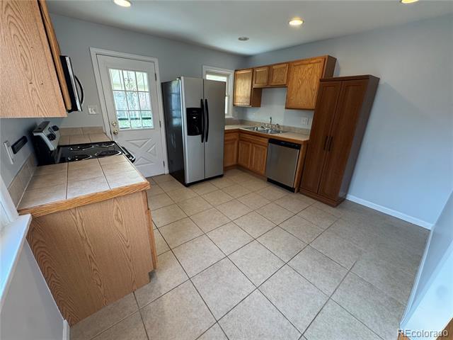 Building Photo - 1665 S Raritan St