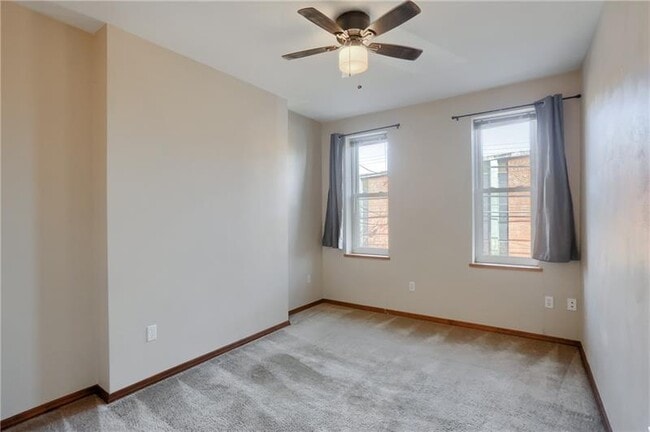 Building Photo - 2810 Sarah St