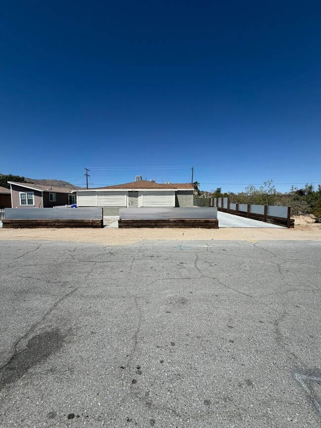 Building Photo - Welcome Home!