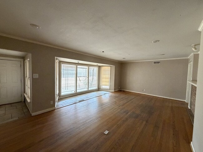 Building Photo - 3604 24th St