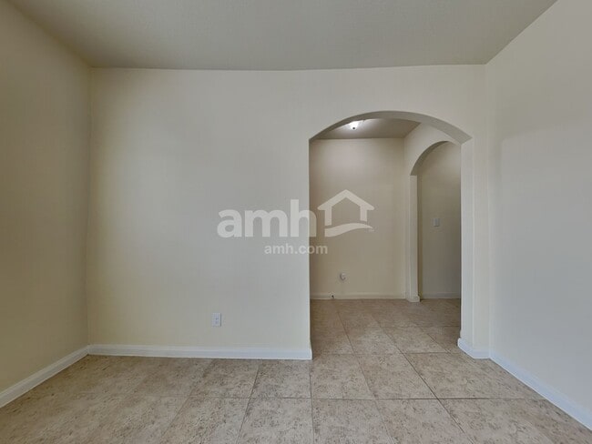 Building Photo - 1544 Park Trails Blvd