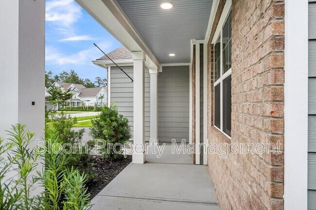 Building Photo - 227 Shortmarsh St