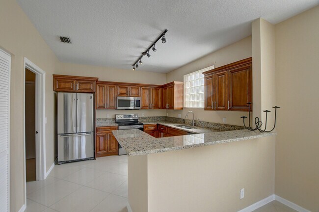 Building Photo - 11073 Harbour Springs Cir