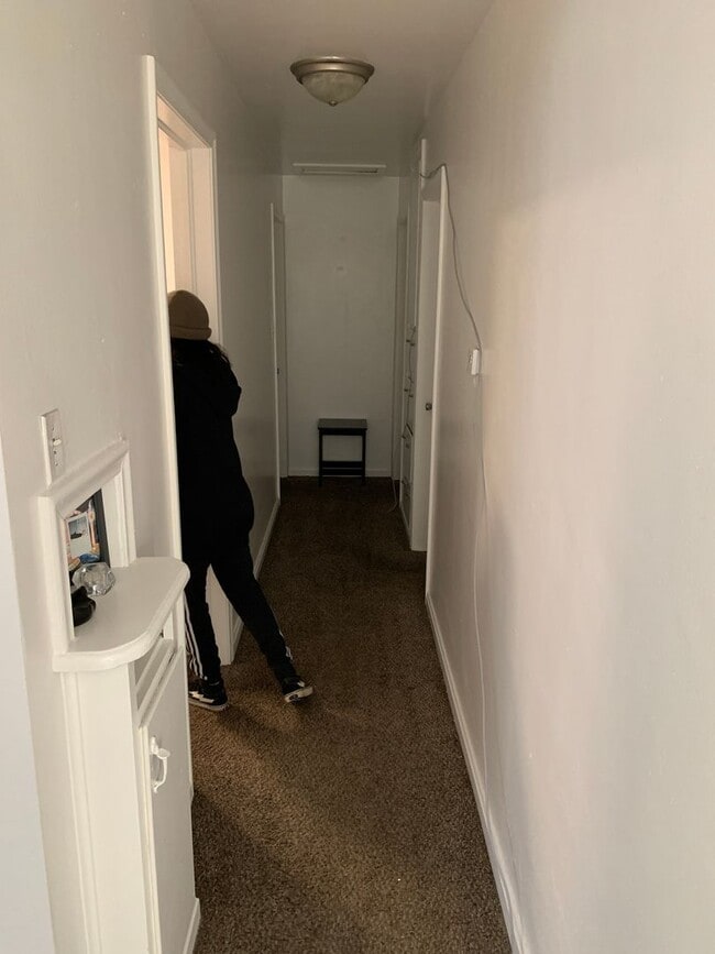 Building Photo - 3 Bedroom Home South Provo