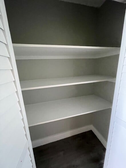 Building Photo - 300 NW 42nd Ave