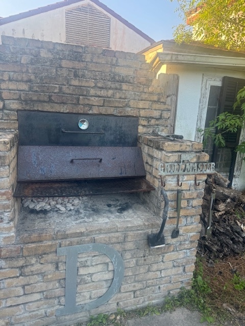 Building Photo - 4155 Piedmont Dr