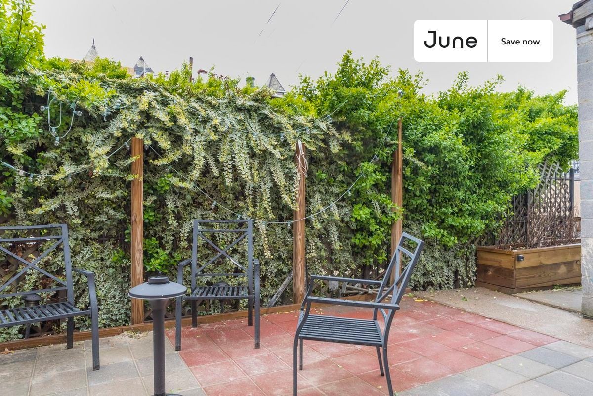 Building Photo - 1227 Harvard St NW