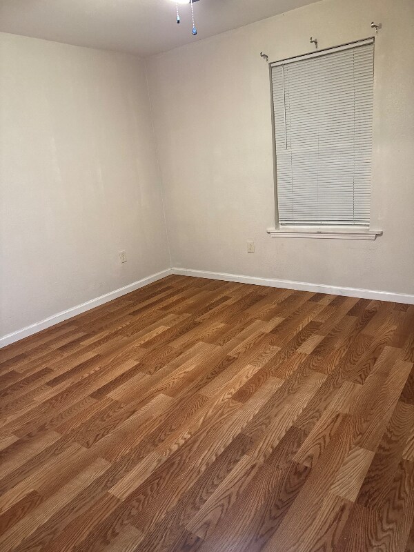 Building Photo - 521 Lee Dr