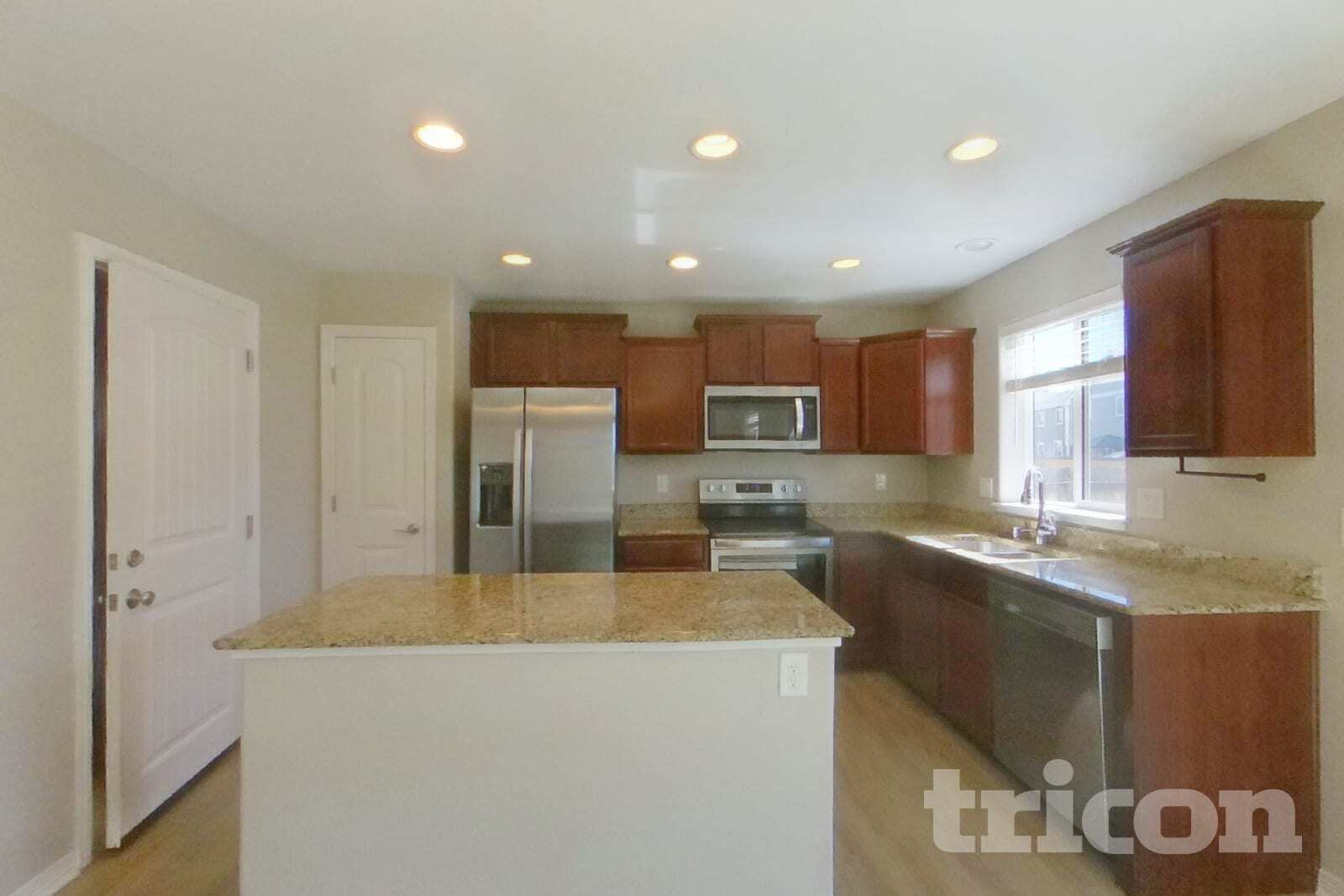Building Photo - 6783 Galpin Dr