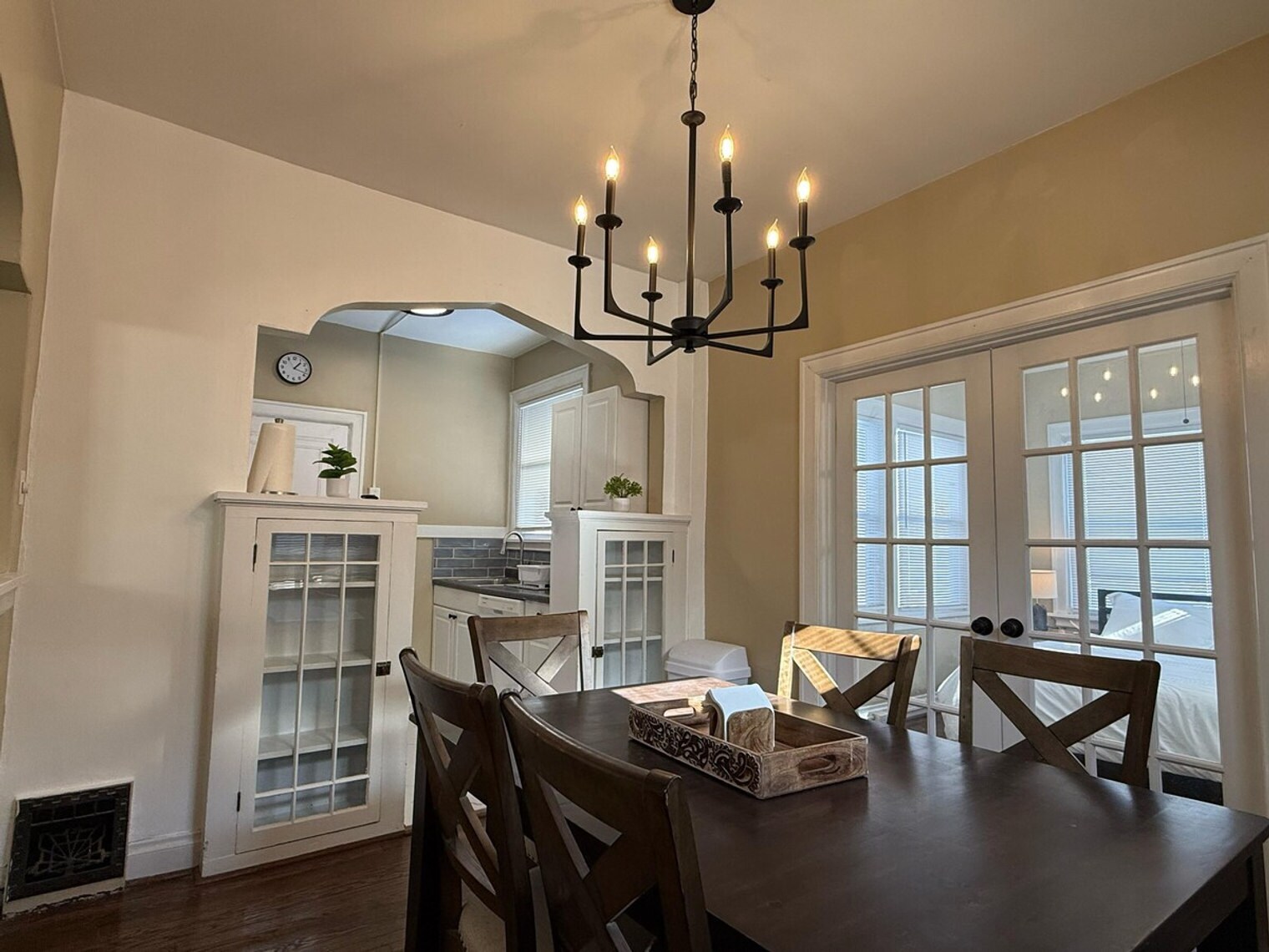 Building Photo - 2207 McCausland Ave