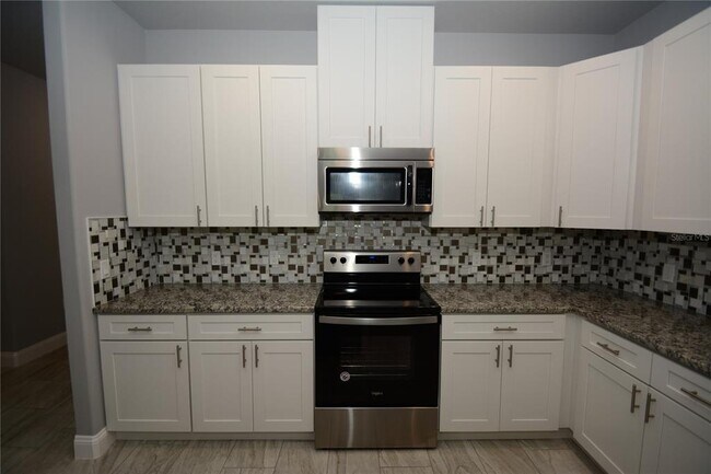 Building Photo - 17 Zoeller Ct