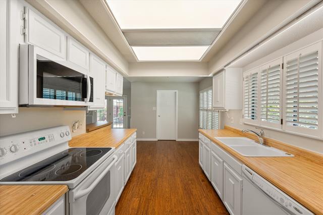 Building Photo - 6 Brook Creek Ct