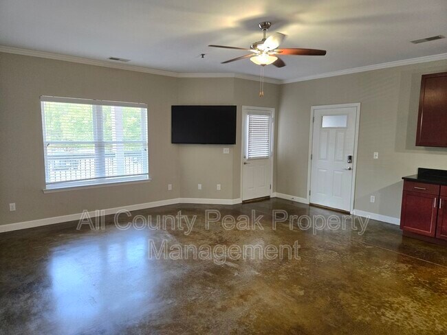 Building Photo - 229 Delmont St