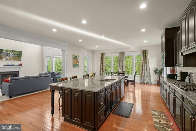 Building Photo - 208 Bottsford Ave