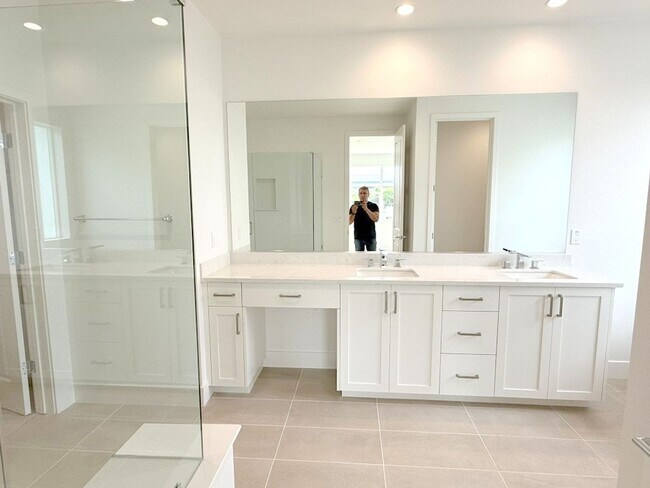 Building Photo - Newly Built ! Be The First To Live Here ! Modern Detached Home In New City Village !