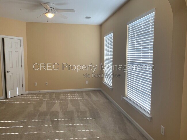 Building Photo - 1415 Belcourt Ln