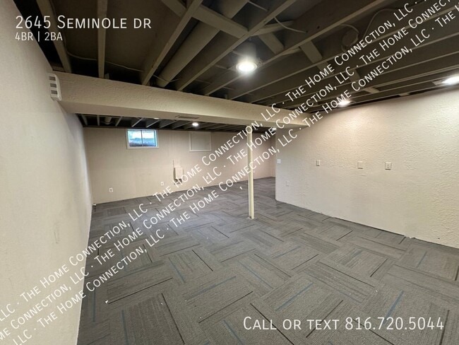 Building Photo - 2645 Seminole Dr