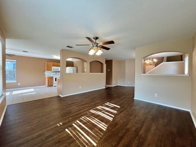 Building Photo - 11111 Dewberry Field