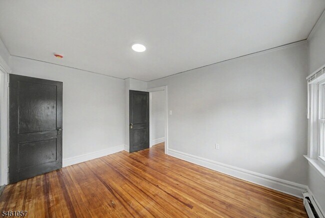 Building Photo - 151 Watchung Ave