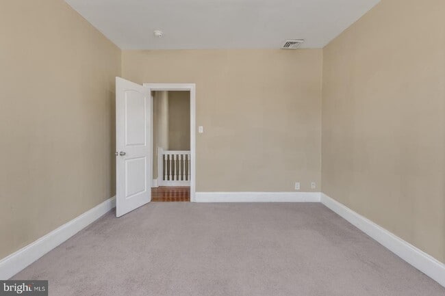 Building Photo - 4623 Sansom St
