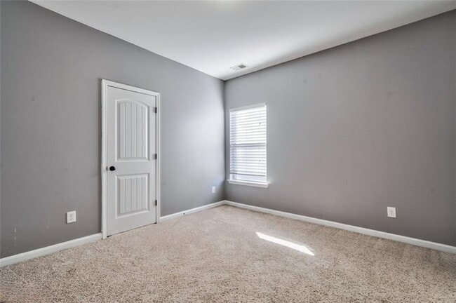 Building Photo - 5390 Breckinridge Ln