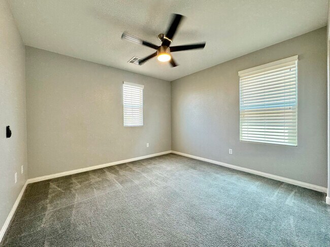 Building Photo - 10544 Pembroke Bay St