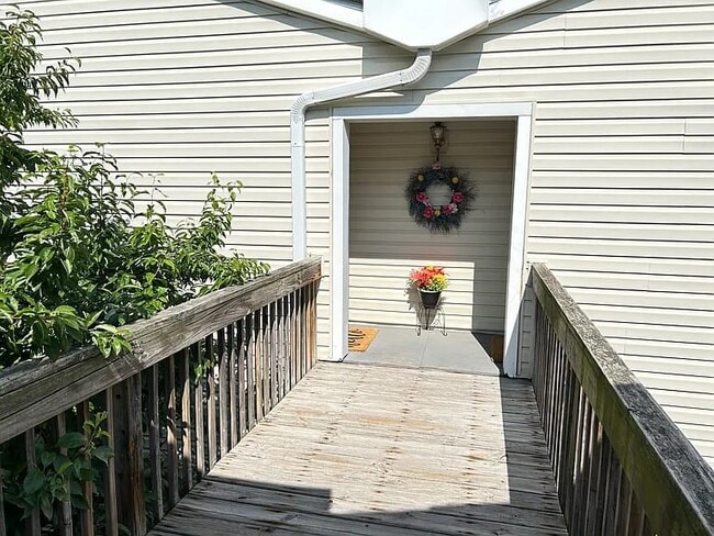 Building Photo - 1964 Kenilworth Cir