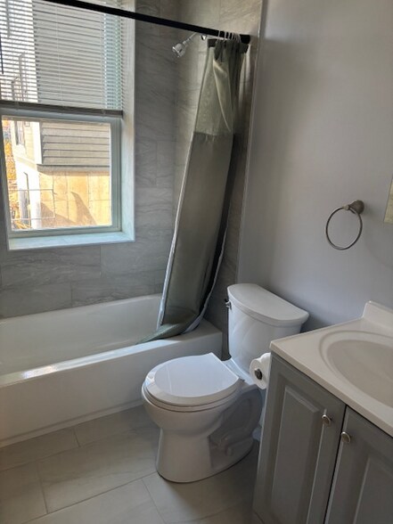 Building Photo - 80 Orleans St