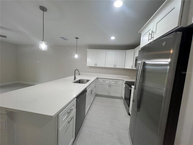 Building Photo - 12038 Tetzel Ave