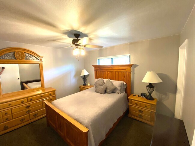 Building Photo - Beautiful Upgraded house in Santaquin